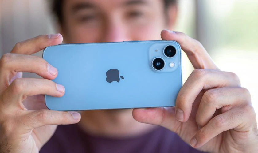 Mẹo hạn chế iPhone 14 kh&ocirc;ng lấy n&eacute;t gần được