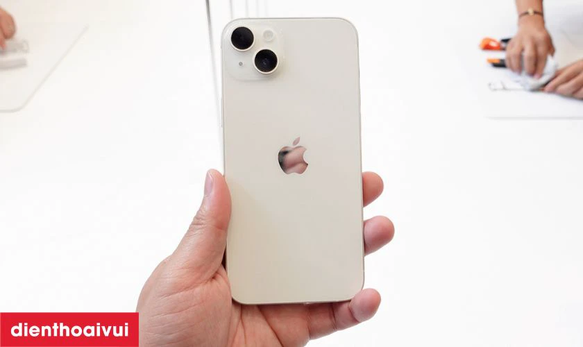 C&oacute; n&ecirc;n mua iPhone 14 Plus 512GB cũ xước cấn kh&ocirc;ng?