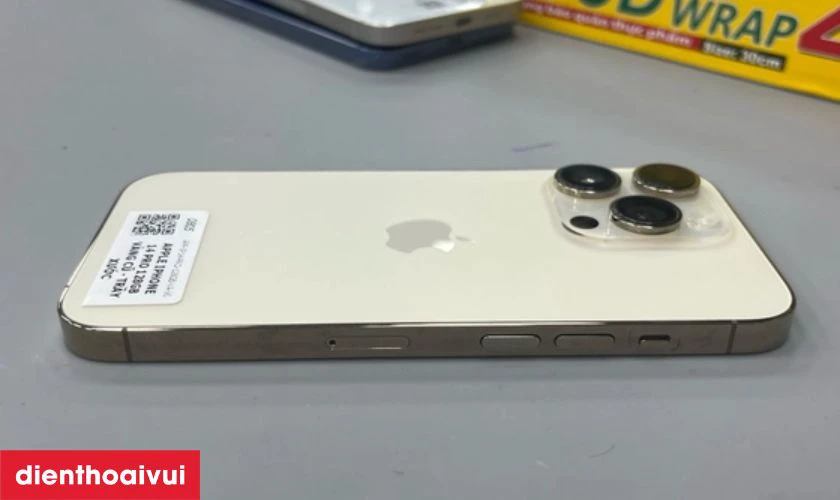 C&oacute; n&ecirc;n mua iPhone 14 Pro 128GB cũ trầy xước kh&ocirc;ng?