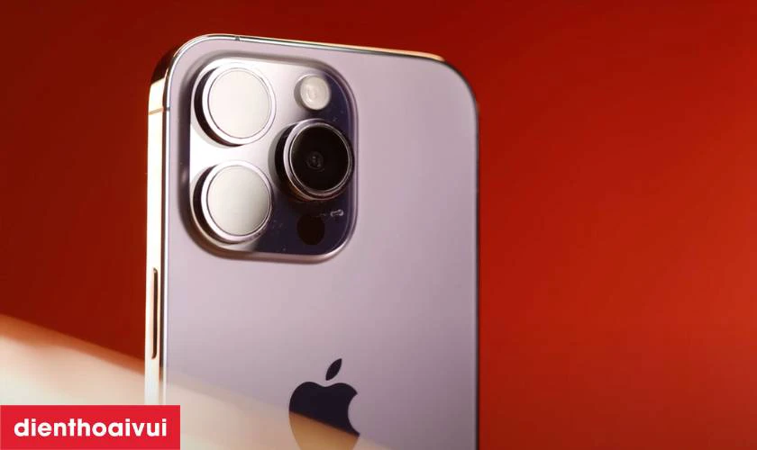 Cụm 3 camera sau chuy&ecirc;n nghiệp