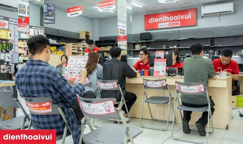V&igrave; sao n&ecirc;n mua iPhone 14 Pro Max 128GB cũ xước cấn tại Điện Thoại Vui