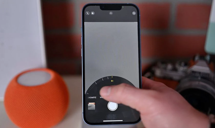 Hướng dẫn sử dụng t&iacute;nh năng zoom tr&ecirc;n iPhone 14