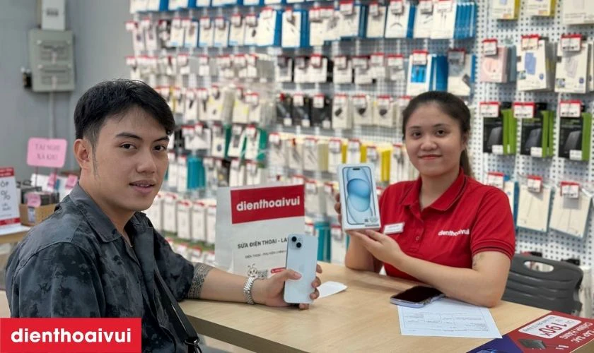 Mua điện thoại iPhone 15 Pro 256GB ch&iacute;nh h&atilde;ng tại Điện Thoại Vui