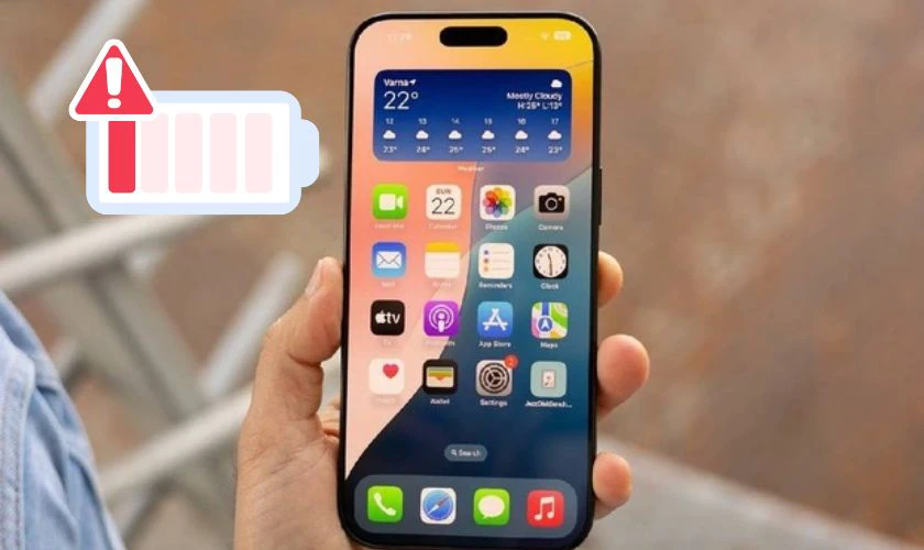 Tại sao iPhone 15 Pro Max bị tụt pin nhanh?