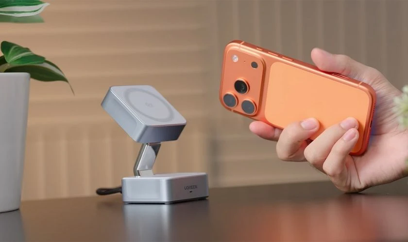 Nên dùng sạc không hay hay có dây cho iPhone 17?