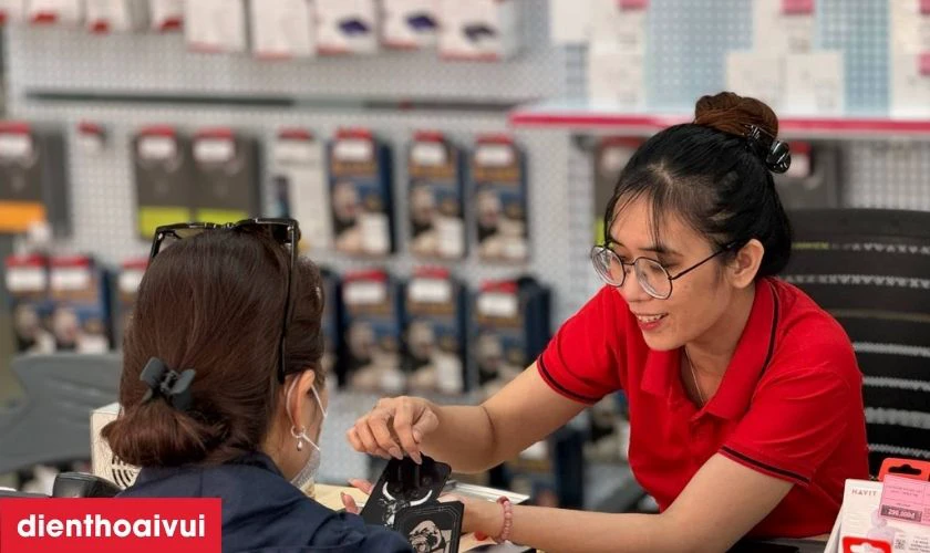Mua điện thoại iPhone 6S 32GB cũ trầy xước gi&aacute; rẻ, uy t&iacute;n tại Điện Thoại Vui