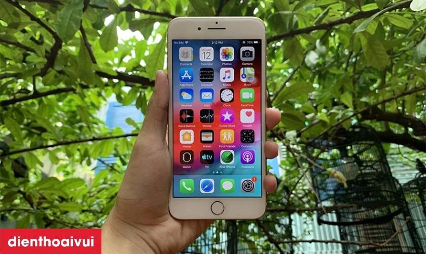 M&agrave;n h&igrave;nh Retina sắc n&eacute;t kết hợp với d&agrave;n loa stereo sống động