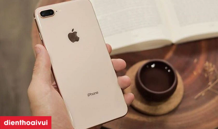 C&oacute; n&ecirc;n mua điện thoại iPhone 7 Plus 32GB cũ gi&aacute; rẻ?