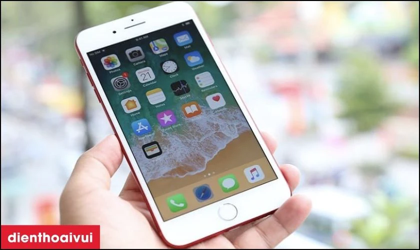 Lưu &yacute; trước khi mua iPhone 7 Plus 32GB cũ xước cấn
