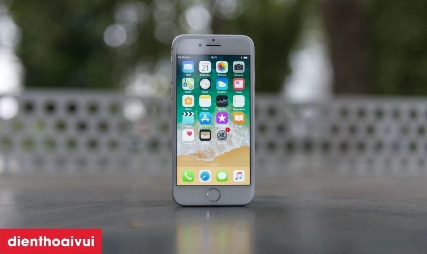 iPhone 8 c&oacute; k&iacute;ch thước m&agrave;n h&igrave;nh nhỏ
