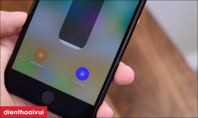 iPhone 8 Plus 64GB cũ đẹp c&oacute; m&agrave;n h&igrave;nh lớn 5.5 inch, độ ph&acirc;n giải sắc n&eacute;t