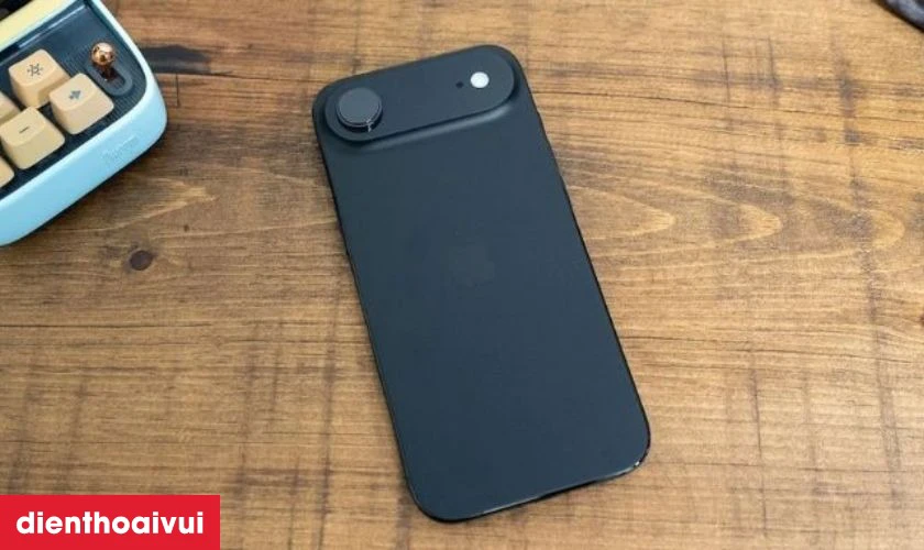 iPhone Air 1TB cũ trầy xước c&oacute; ngoại h&igrave;nh v&agrave; chất lượng ra sao?