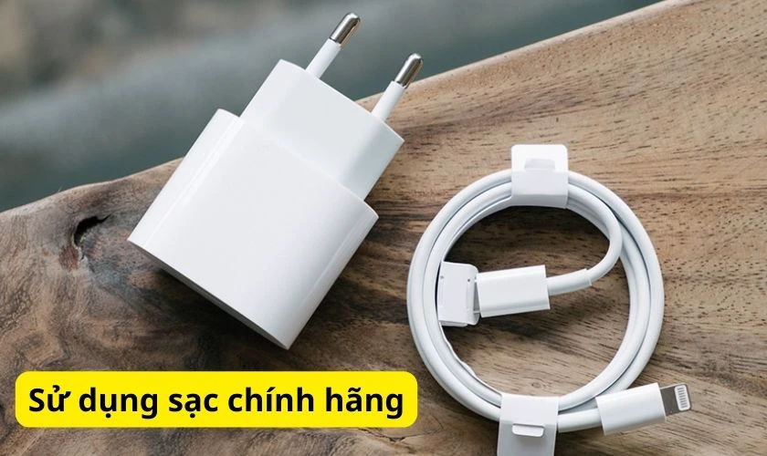 Thay củ sạc, dây sạc pin iPhone mới, chính hãng