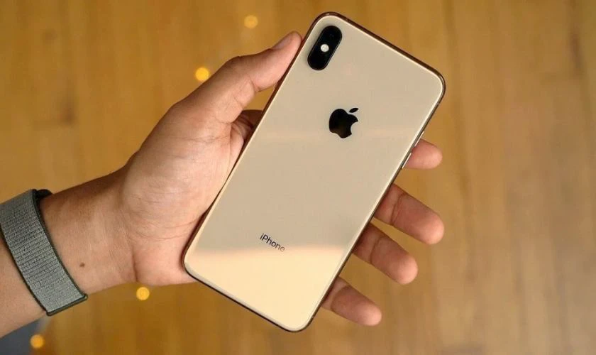 iPhone XS &ndash; M&agrave;n h&igrave;nh sắc n&eacute;t, thiết kế thanh lịch