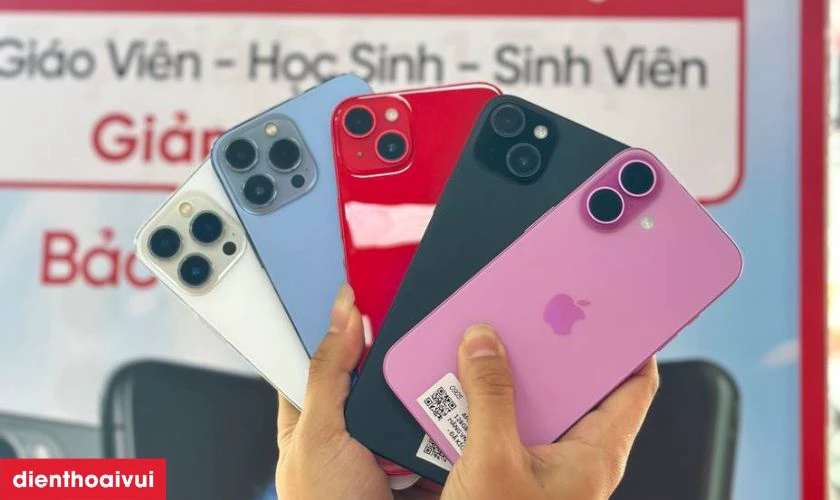 Điện thoại iP cũ được kiểm tra v&agrave; ph&acirc;n loại tại Điện Thoại Vui
