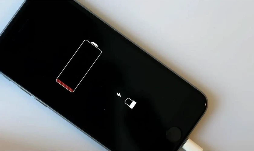 Dấu hiệu nhận biết pin iPhone tụt nhanh cần thay mới