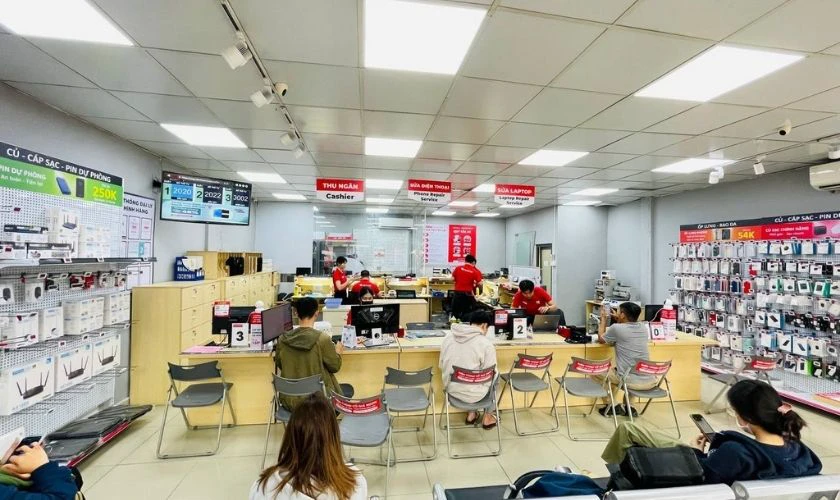 Sửa iPhone sạc không vào pin, vào điện ở đâu tốt?