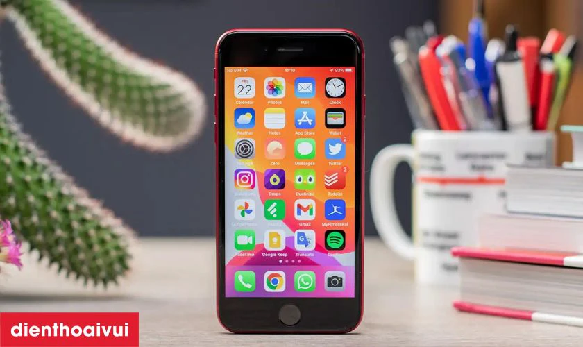 C&oacute; n&ecirc;n mua iPhone SE 2022 256GB - Cũ đẹp hay kh&ocirc;ng?