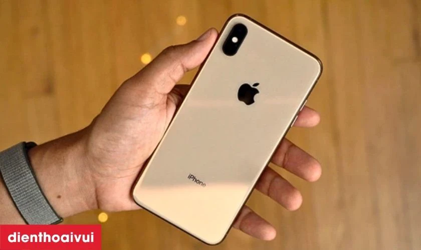Th&ocirc;ng tin về iPhone XS 512GB Cũ trầy xước