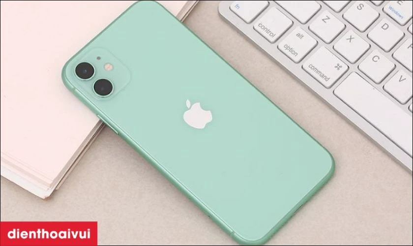Điện thoại iPhone 11 series l&agrave; một trong những d&ograve;ng giảm gi&aacute; mạnh&nbsp;