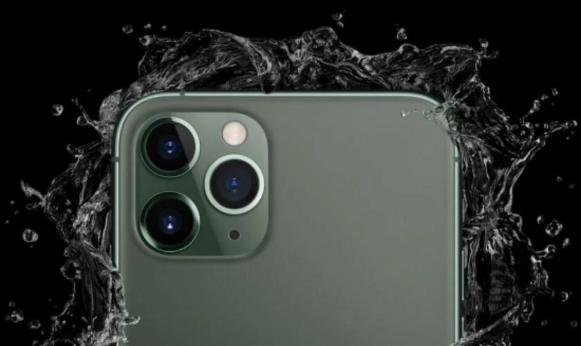iPhone 11 c&oacute; chống nước được kh&ocirc;ng
