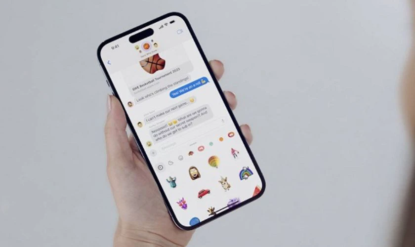 Cải tiến cho ứng dụng iMessage v&agrave; Nh&atilde;n d&aacute;n