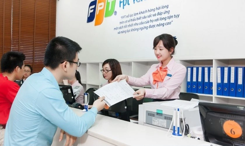 Li&ecirc;n hệ với nh&agrave; mạng