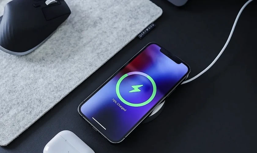 Một số c&acirc;u hỏi li&ecirc;n quan đến việc thay pin iPhone