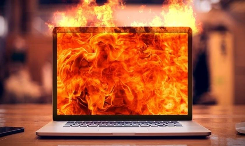 Máy nóng do hoạt động liên tục dẫn đến ổ cứng bị hỏng cần khôi phục dữ liệu