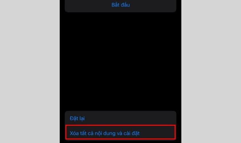 Chọn X&oacute;a tất cả nội dung v&agrave; c&agrave;i đặt