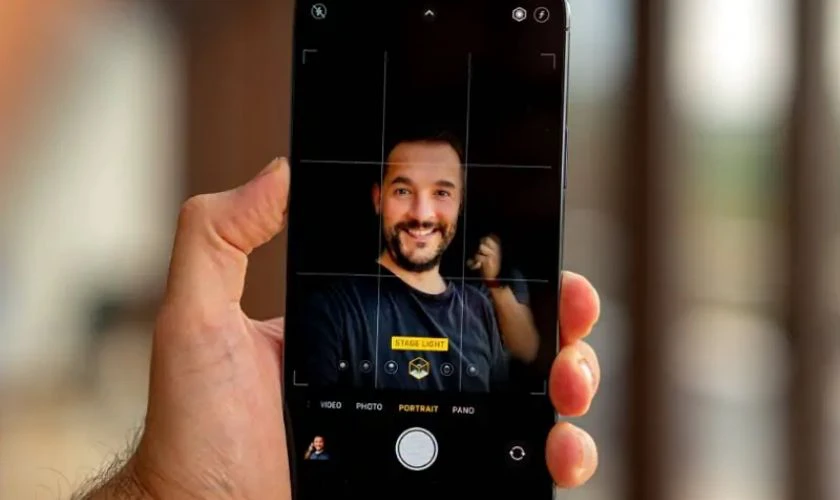 Kiểm tra camera trước và cảm biến