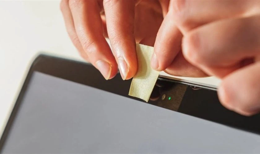 C&aacute;ch kiểm tra m&aacute;y t&iacute;nh c&oacute; bị theo d&otilde;i kh&ocirc;ng tr&ecirc;n laptop