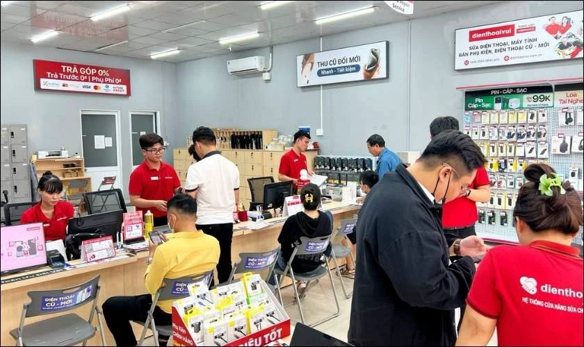 Nên thay pin ở đâu cho an toàn?