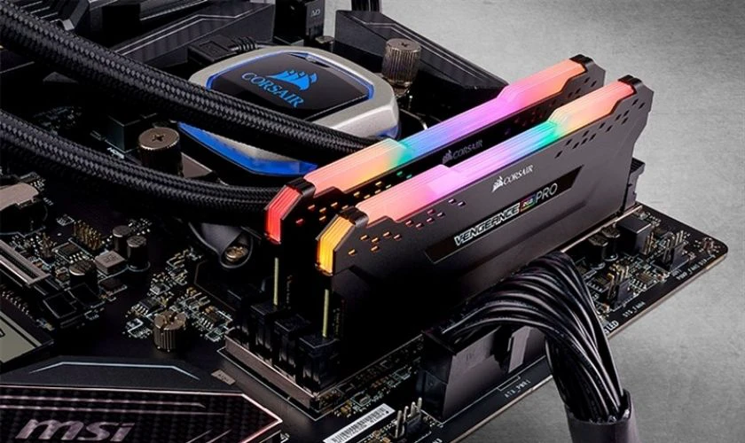 Điều kiện để lắp 2 RAM khác hãng ổn định