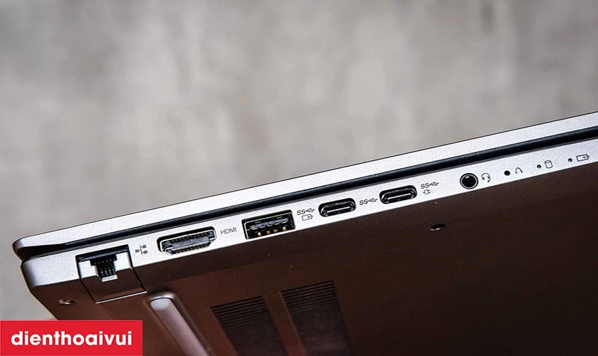 Đảm bảo kiểm tra cổng kết nối trước khi mua laptop Acer cũ