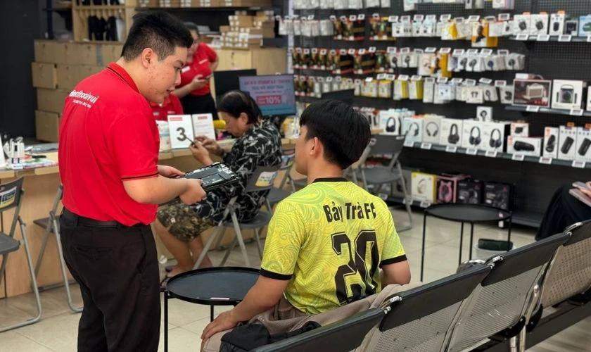 Mang máy đến trung tâm sửa chữa chuyên nghiệp
