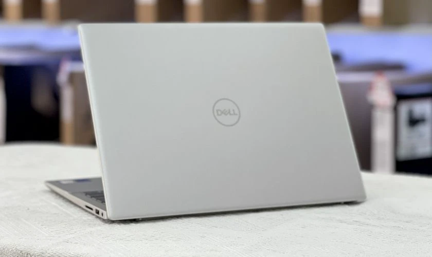 Dell Inspiron 14 5430 mang đến hiệu năng mạnh mẽ trong thiết kế gọn nhẹ