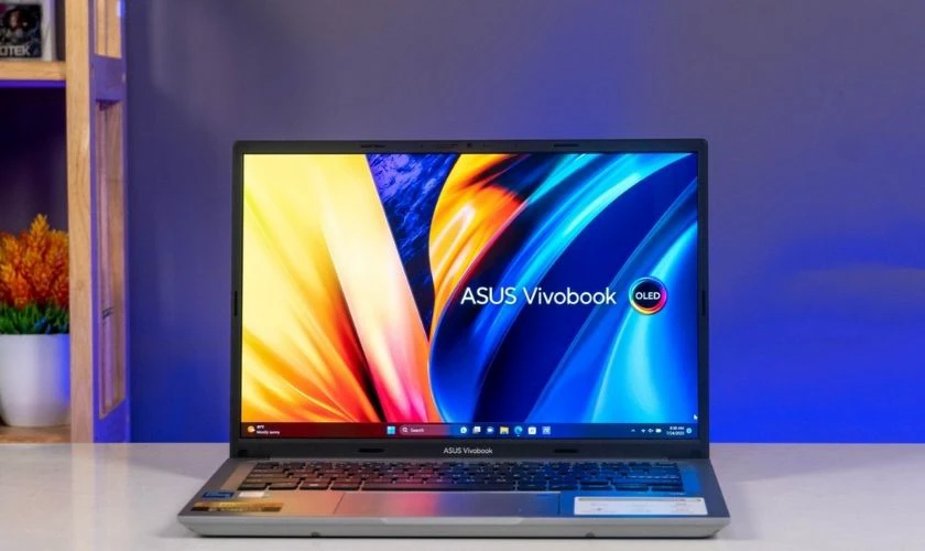 ASUS Vivobook 14 OLED A1405 là mẫu laptop nổi bật nhờ màn hình OLED