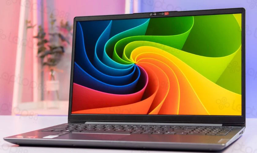Lenovo Ideapad Slim 3 15IRH8 i7 13620H