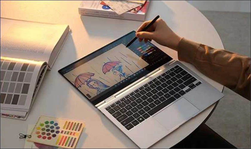 Lưu ý khi mua laptop cho sinh viên thiết kế thời trang