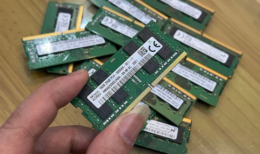 Tiêu chí chọn mua laptop cho sinh viên truyền thông đa phương tiện