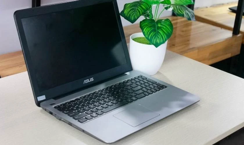Laptop c&oacute; ổ đĩa CD Asus