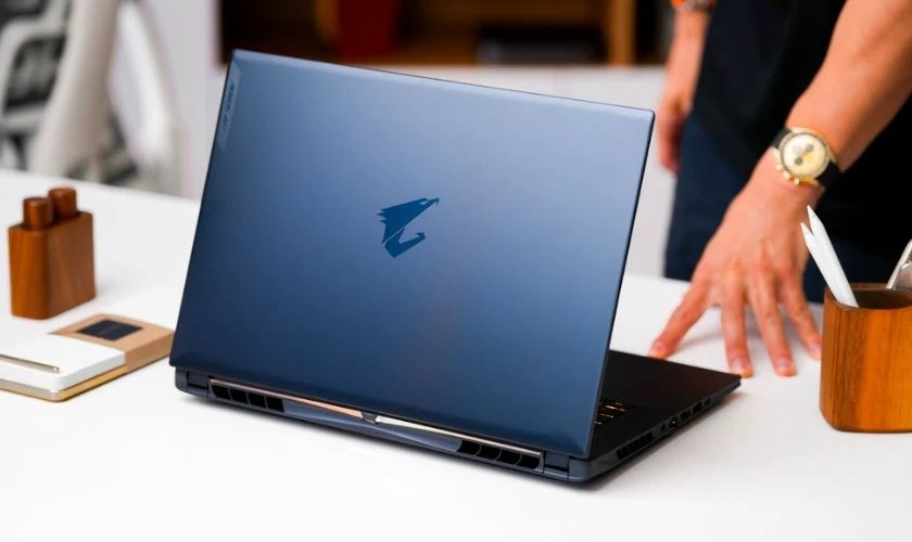 Gigabyte Aorus 16X nổi bật với thiết kế hiện đại, hiệu năng mạnh