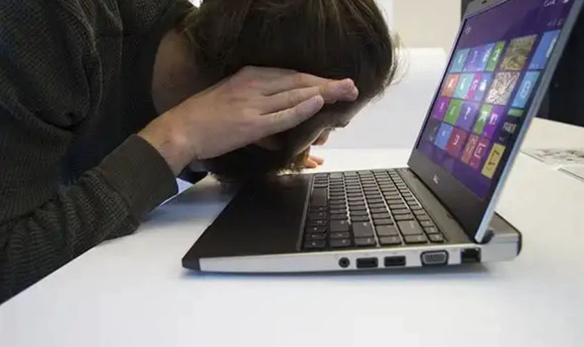 Laptop kêu rè rè là tình trạng gì?