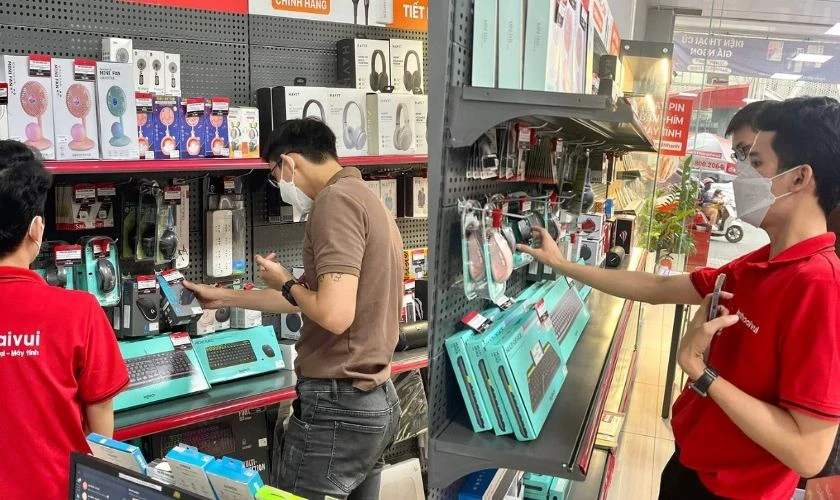 Mua chuột v&agrave; b&agrave;n ph&iacute;m mới tại Điện Thoại Vui khi gặp lỗi kết nối