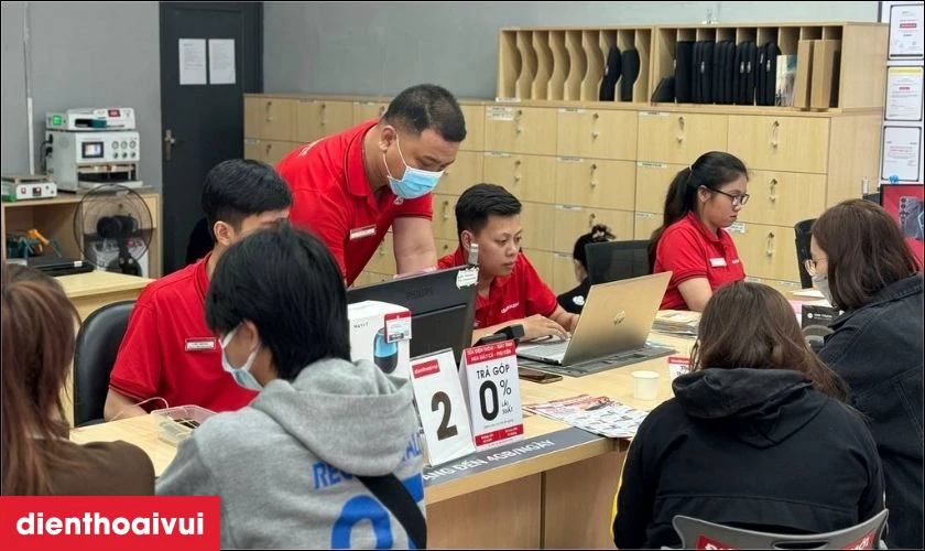 V&igrave; sao n&ecirc;n mua laptop Lenovo cũ tại Điện Thoại Vui?
