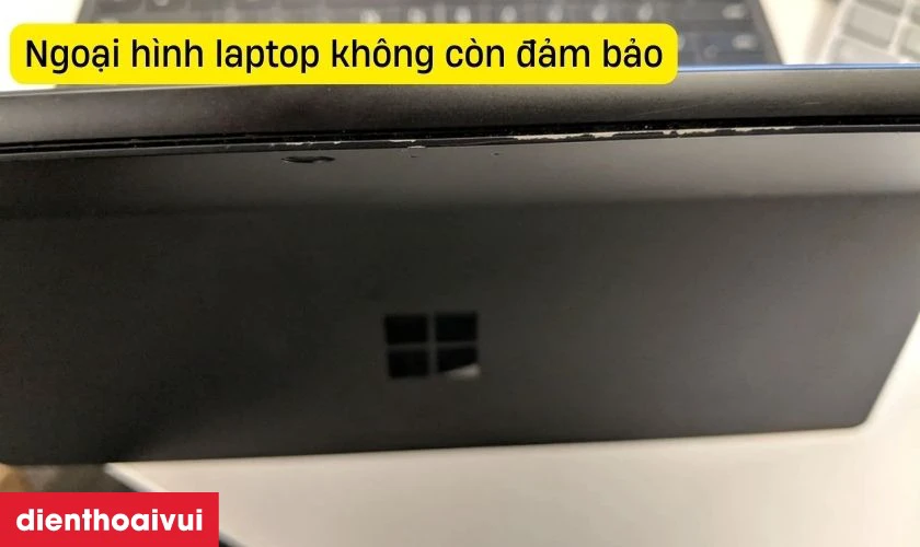 C&oacute; n&ecirc;n mua laptop Surface cũ gi&aacute; rẻ thời điểm hiện tại?