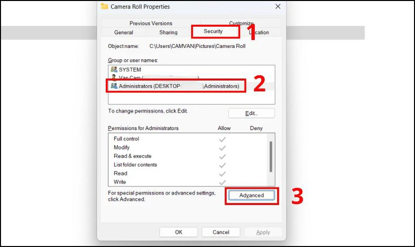 Sau đ&oacute; chọn Administrator, nhấn v&agrave;o mục Advanced