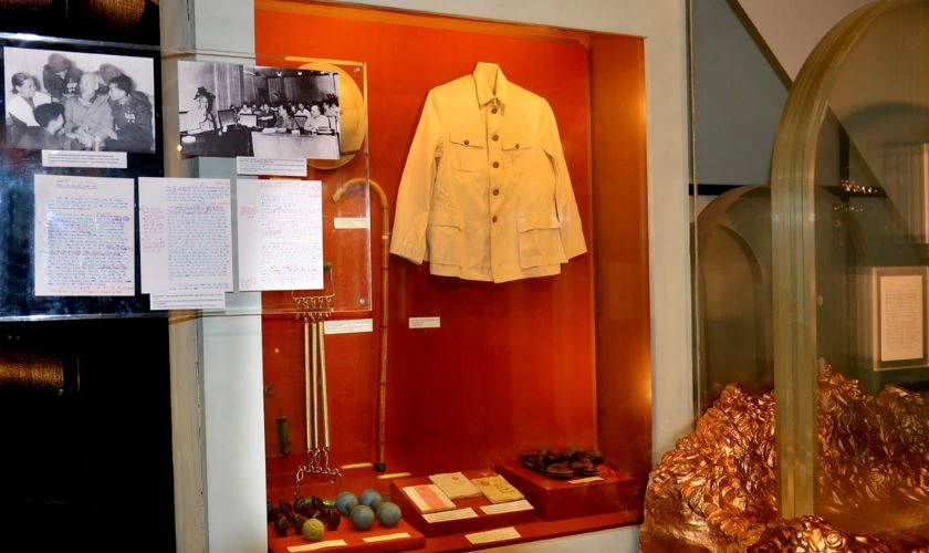 Khám phá Bảo tàng Hồ Chí Minh
