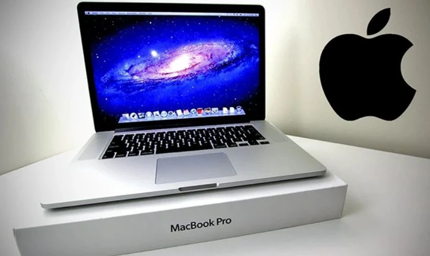 Lịch sử ph&aacute;t triển c&aacute;c d&ograve;ng Macbook
